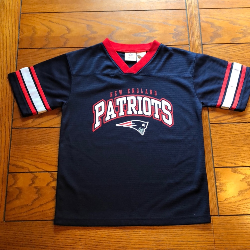 New England Patriots short sleeve jersey
